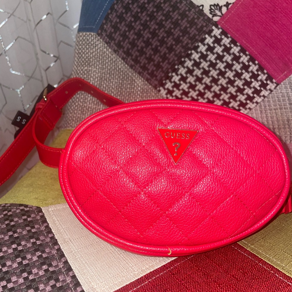 Guess belt/purse, cute grab & go bag.